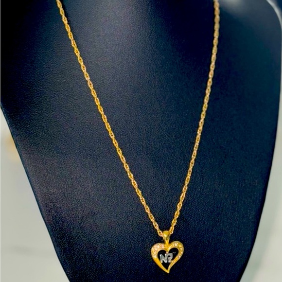 Nina Ricci gold tone rhinestone heart necklace